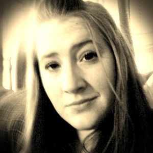 Meet your Posher, Holly